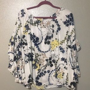 Multi color top with ruffle sleeve